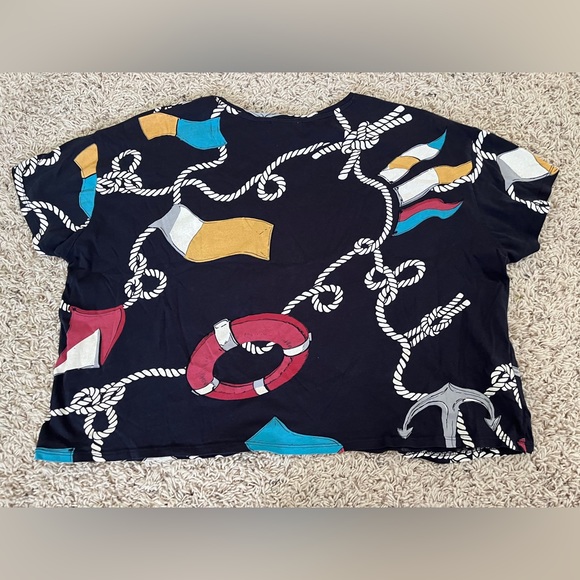 Women’s Mango Basics size M Fun Print Navy Crop Top in Excellent Condition! - Picture 3 of 3